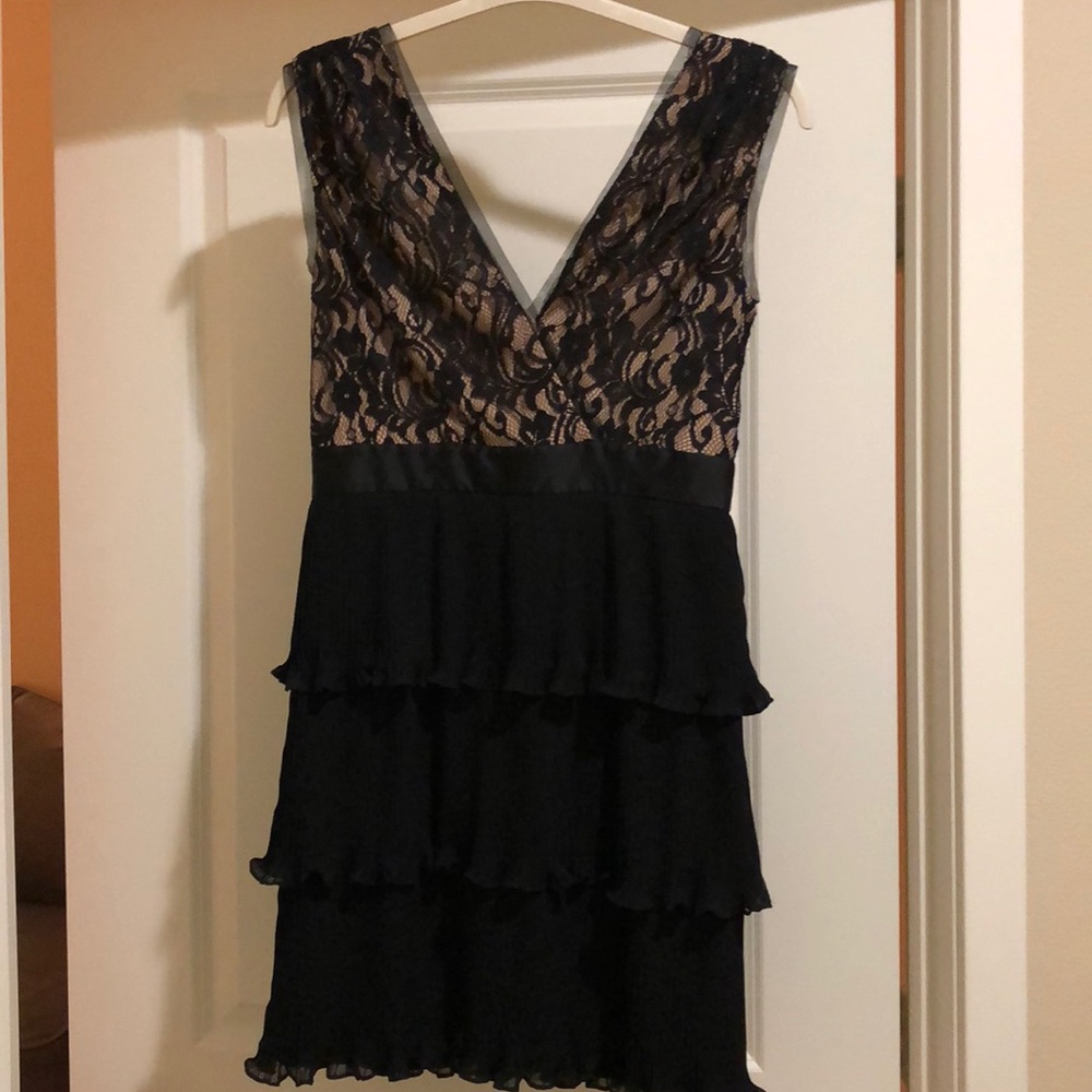 MAX AND CLEO! Beautiful holiday dress!